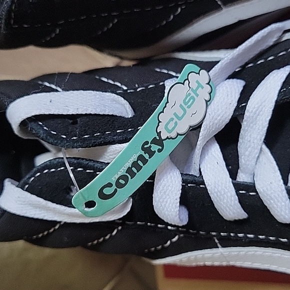 NWT- Vans Unisex ‘Sk8-Hi ComfyCush’ High Top Sneaker In Black/True White - Picture 9 of 11